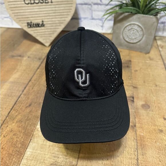Top of the world women’s OU Oklahoma hat ponytail - Picture 9 of 9